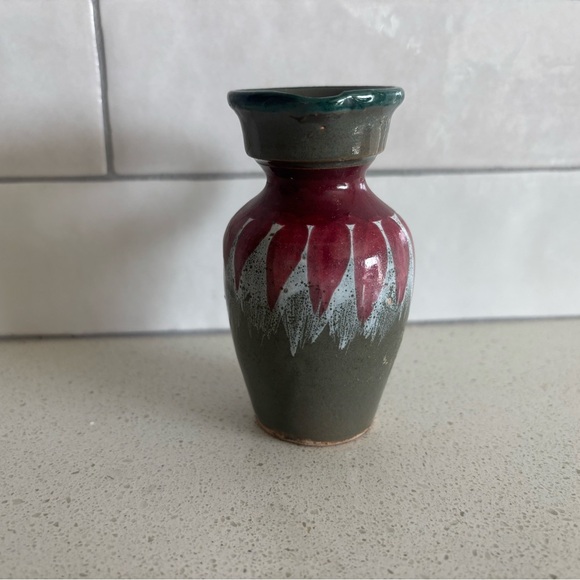 Vintage Made In Italy Bud Vase Pitcher Mid Century Modern 6 inch Green Burgundy - Picture 2 of 6